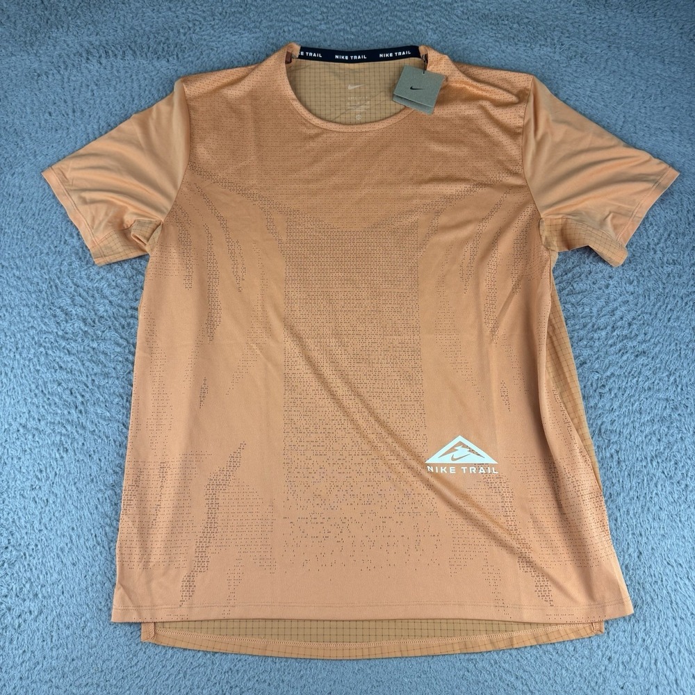NWT Nike DM4646-871 Men‎ Dri-Fit Rise 365 Trail Running Top Orange Trance Size M